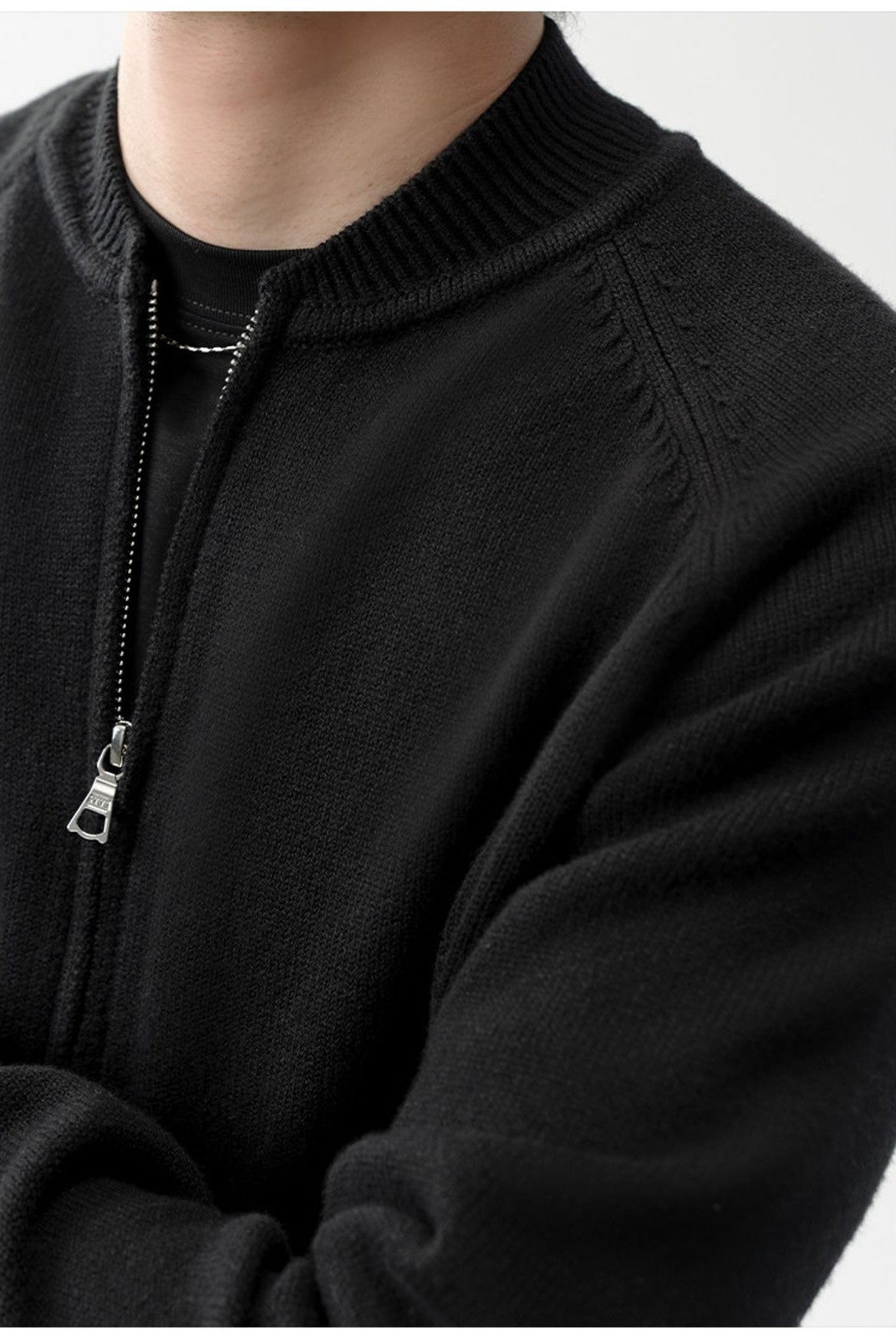 Roolrren Homme Cashmere Wool Cotton Zip Cardigan in Black - Detail