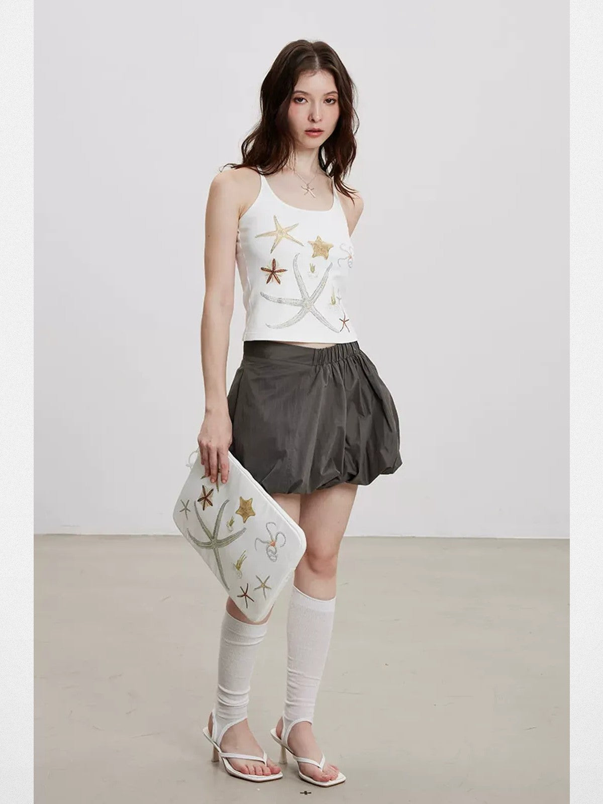 THELIGHT OFFICIAL Elastic Waist Bubble Mini Skirt in Olive - On Model