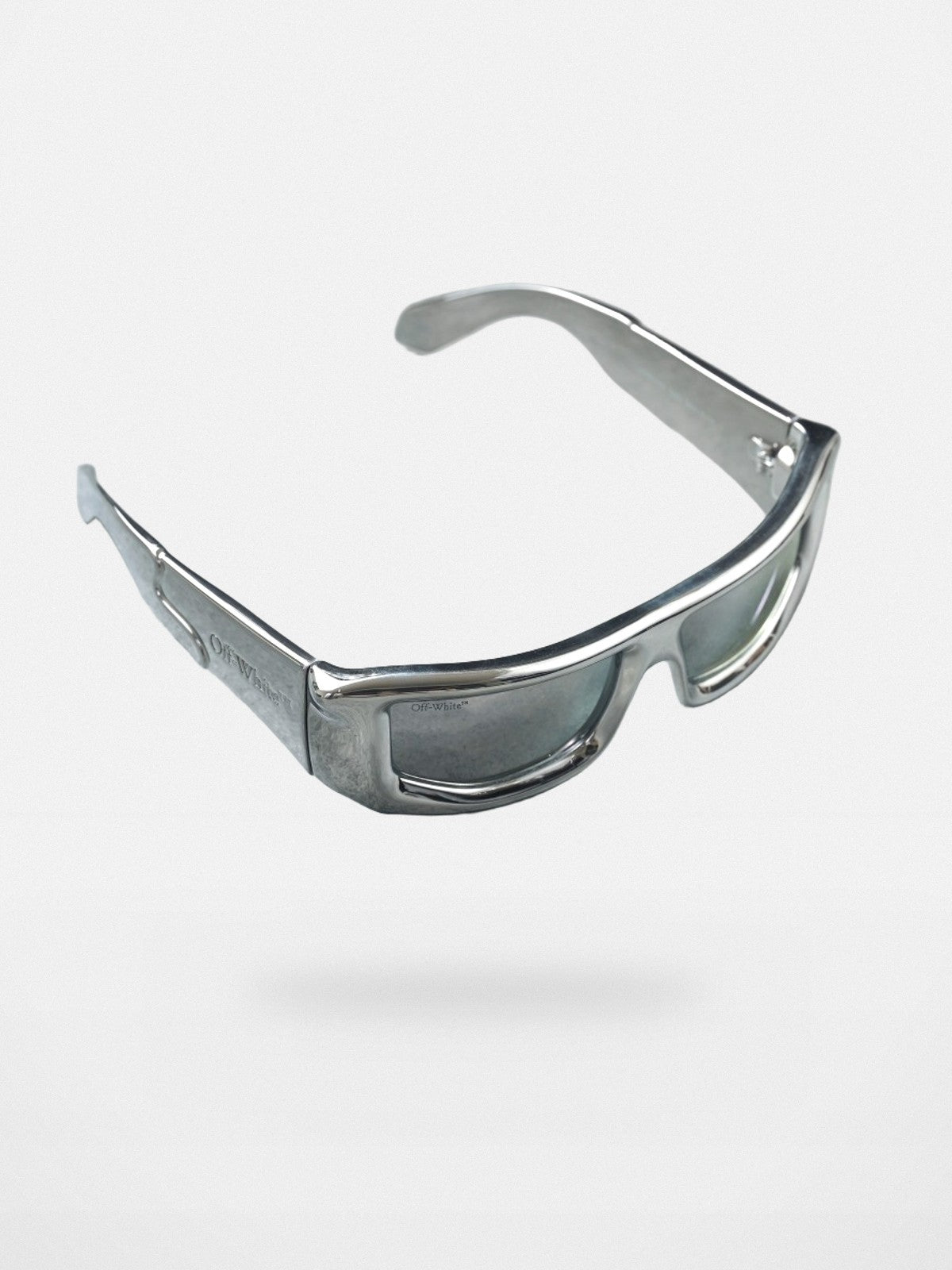 FUTURE UPDATE Chunky Y2K Square Sunglasses in Gray