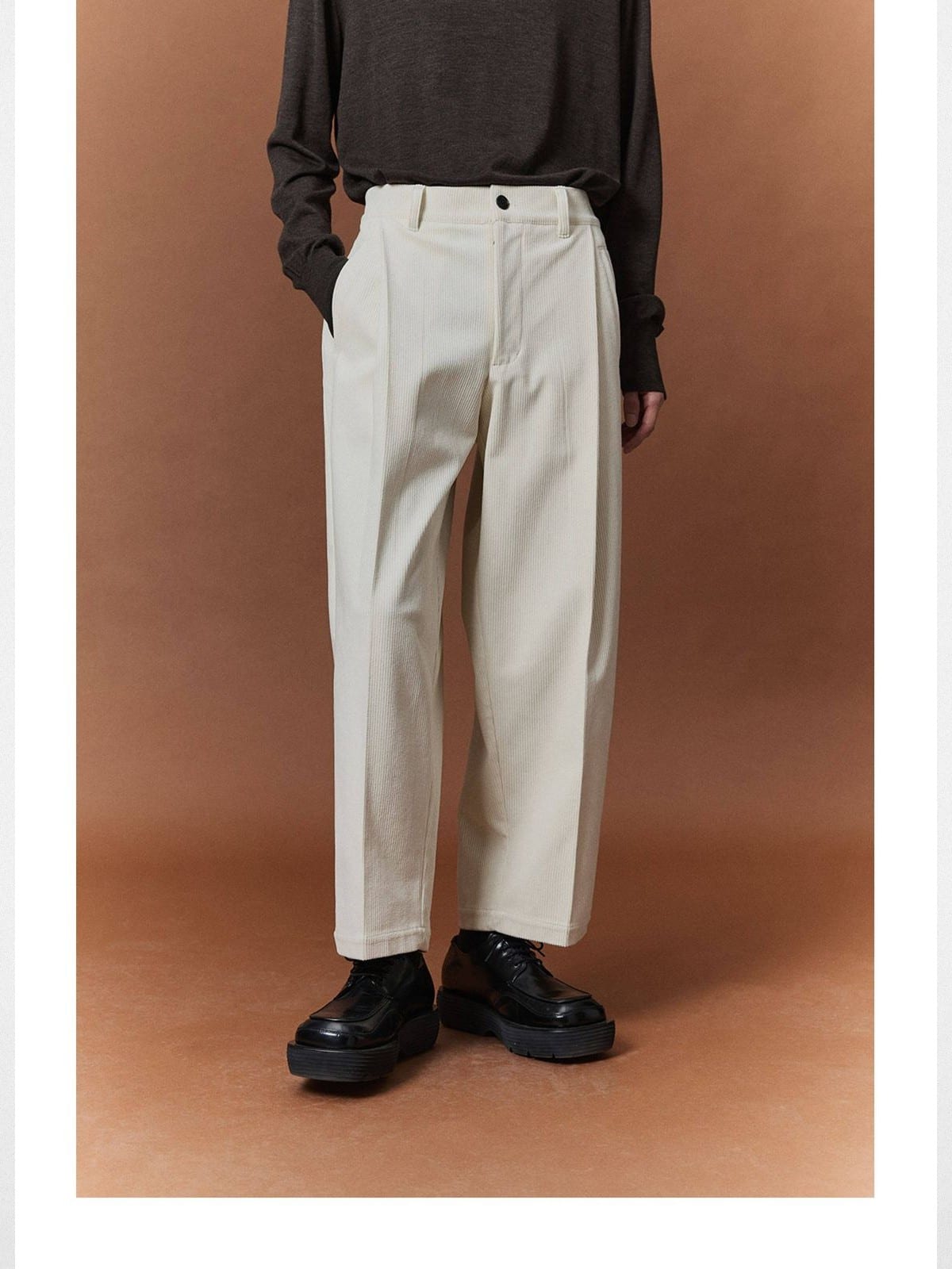 Nans Pleated Corduroy Cropped Trousers in White - On Model