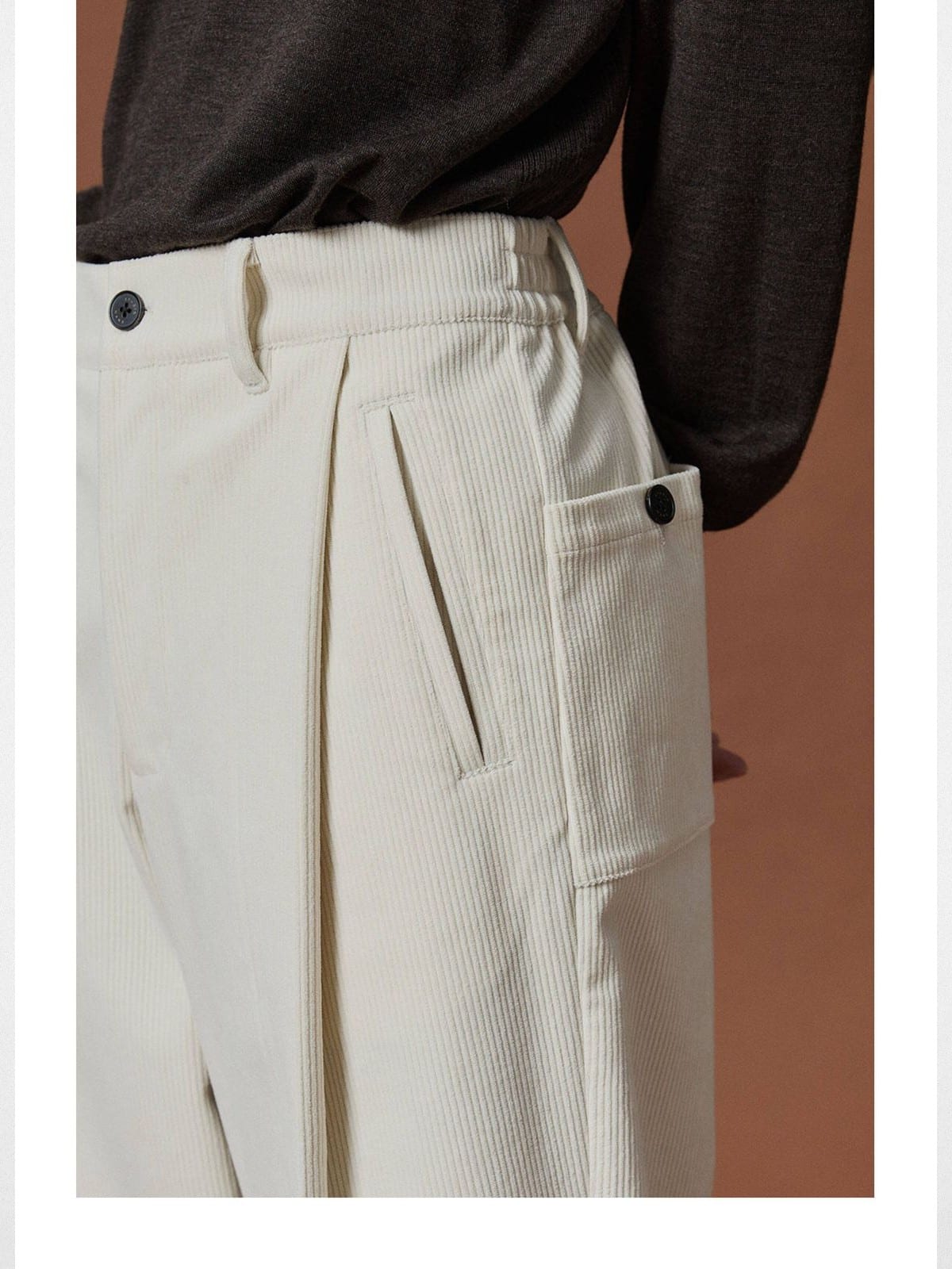 Nans Pleated Corduroy Cropped Trousers in White - On Model