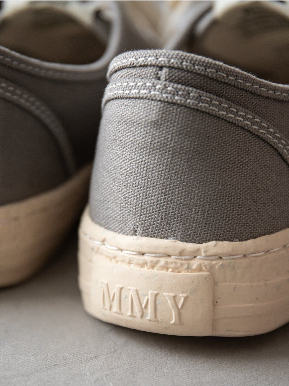 Soda Retro Canvas Low Top Sneakers in Gray - Detail