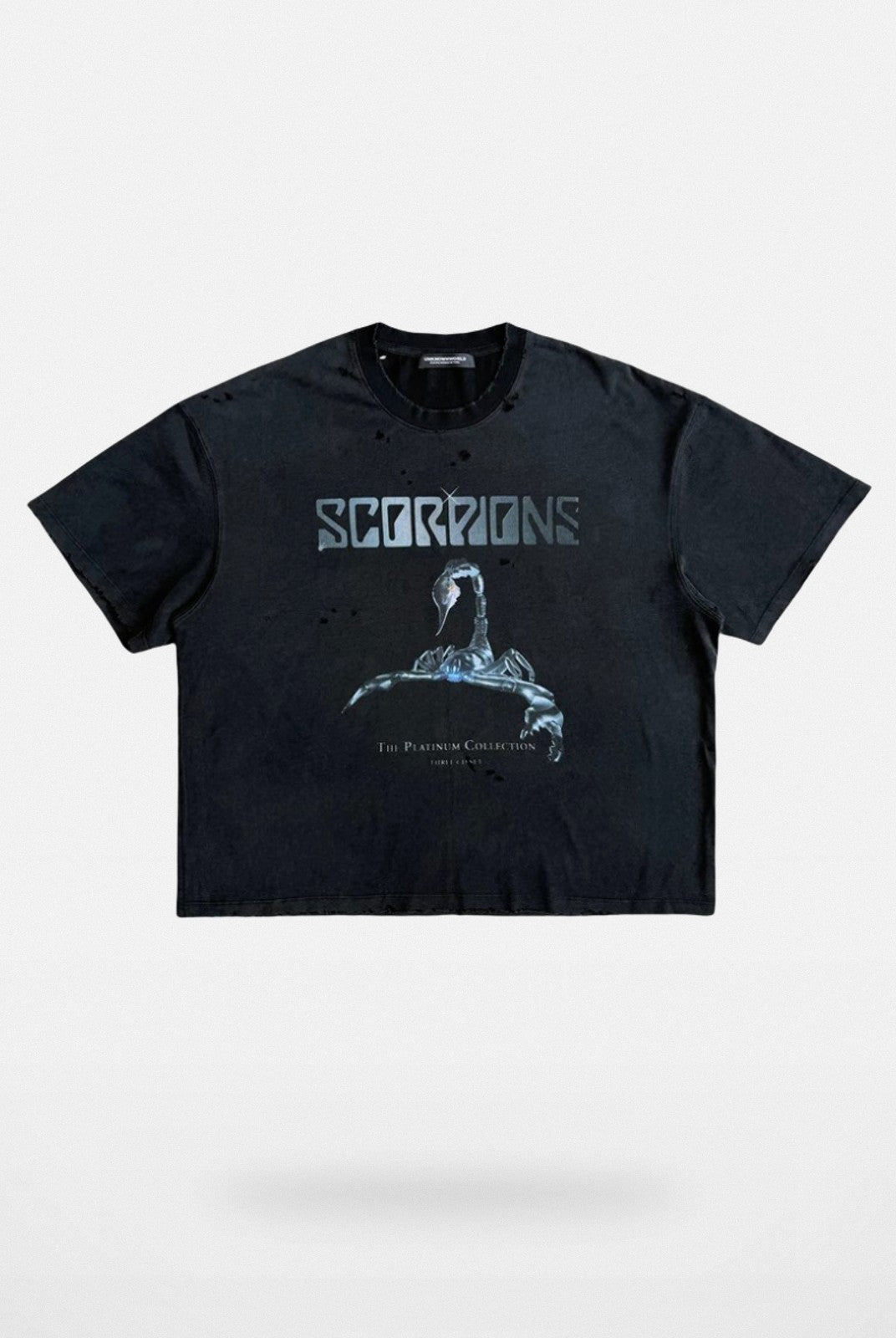 UNKNOWNWORLD Distressed Metallic Scorpio Tee in Black