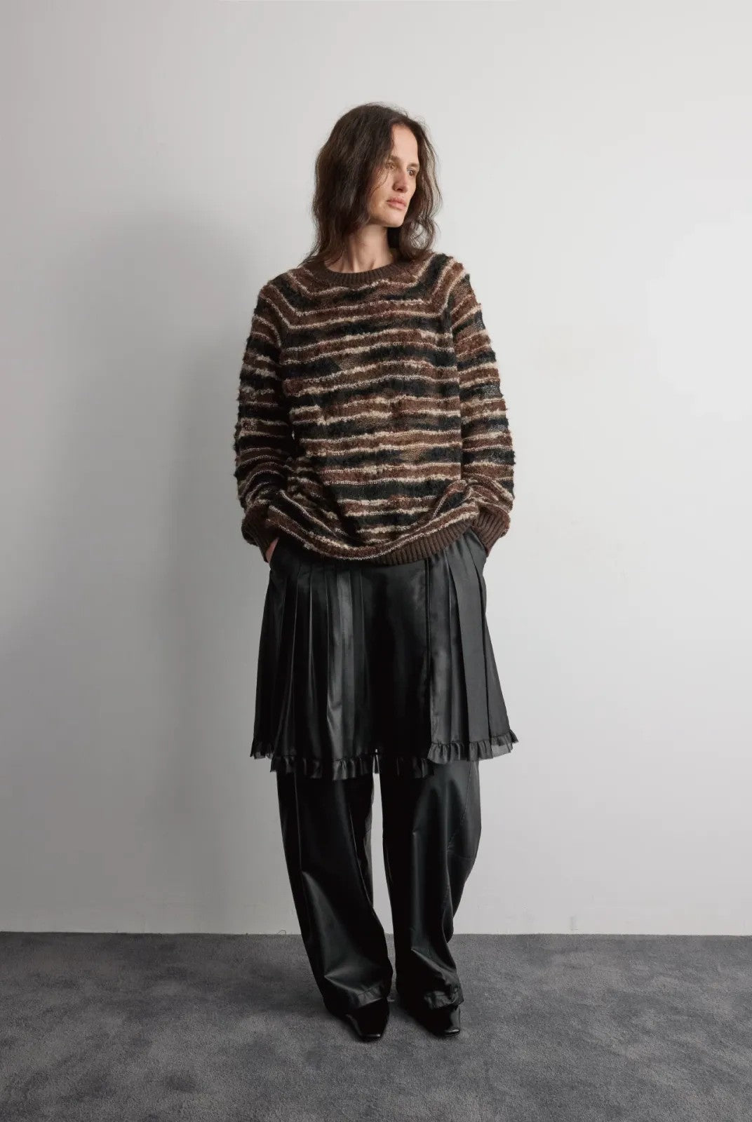 RandomPiece Irregular Pleated Ruffle Skirt in Black