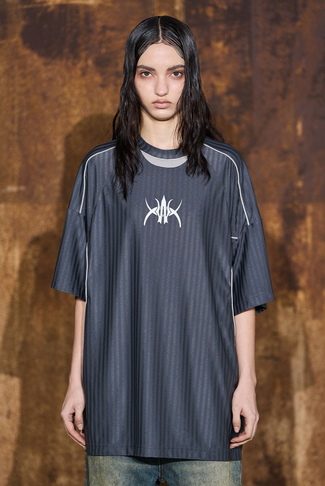 BLINDNOPLAN Cooling Striped Jersey in Gray - On Model