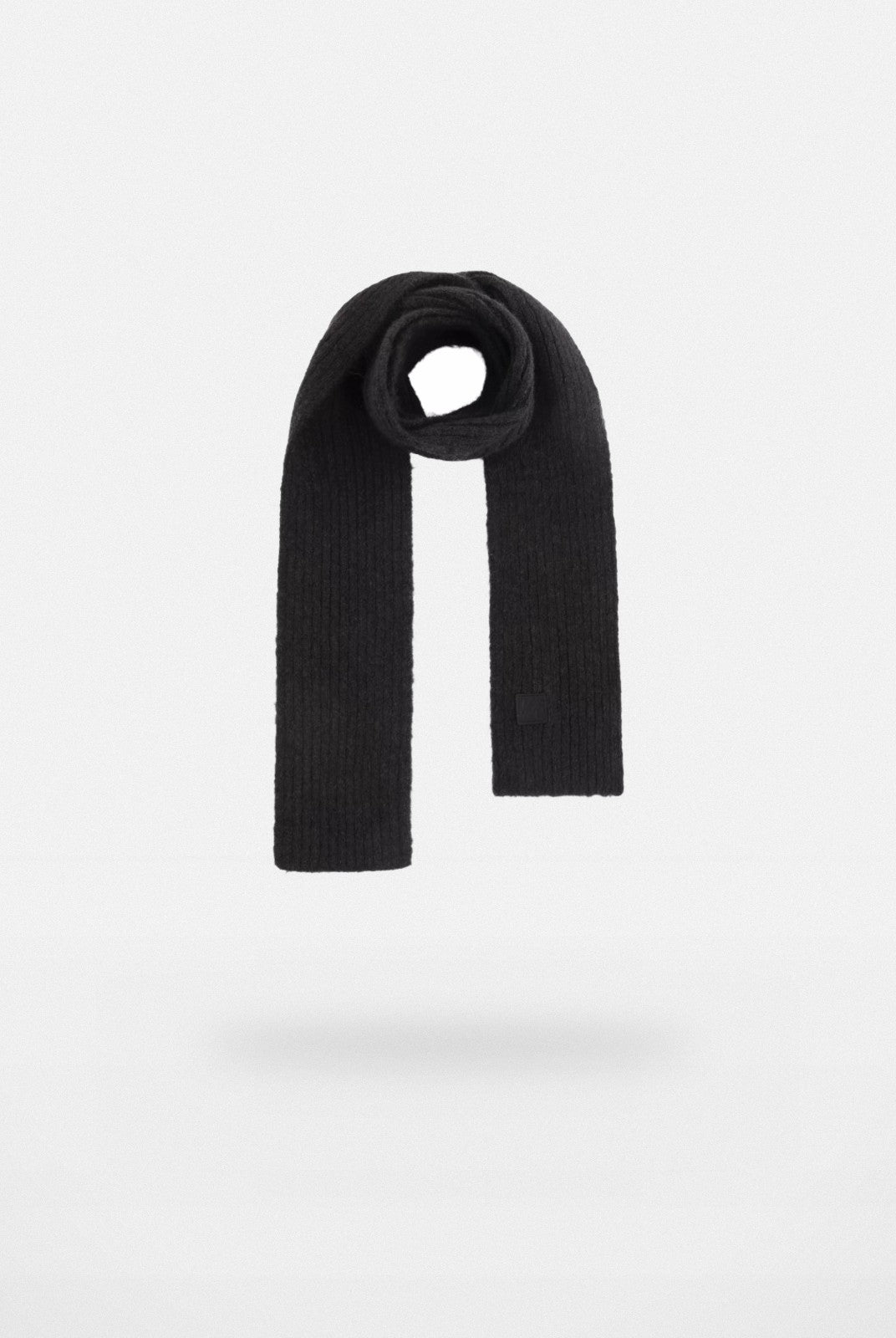 VLABMADE Brushed Alpaca Blend Narrow Scarf in Black