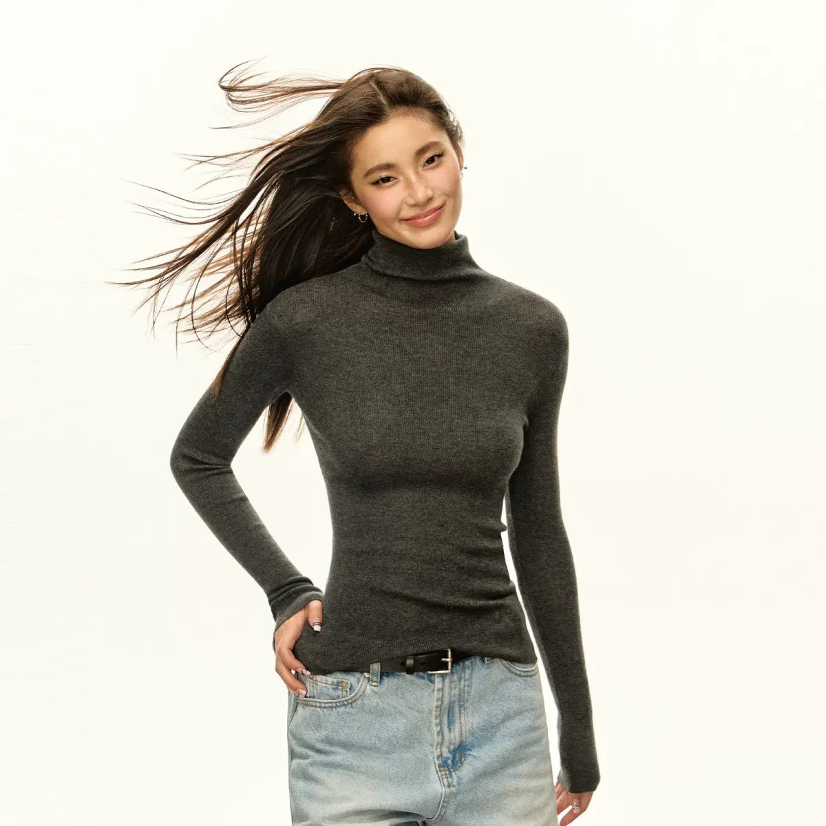Ariseism Mock Neck Lambswool Blend Sweater in Gray - On Model