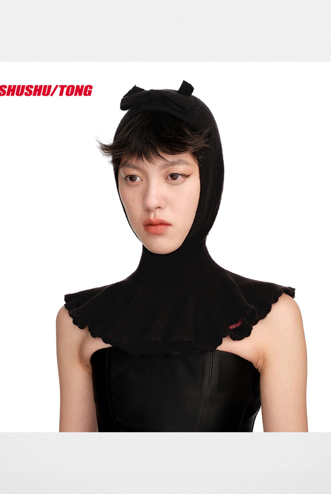 SHUSHUTONG Bow Detail Knit Balaclava in Black - On Model