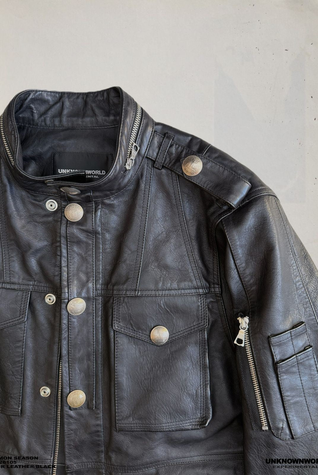 UNKNOWNWORLD Multi Pocket Horsehide Safari Jacket in Black - Detail