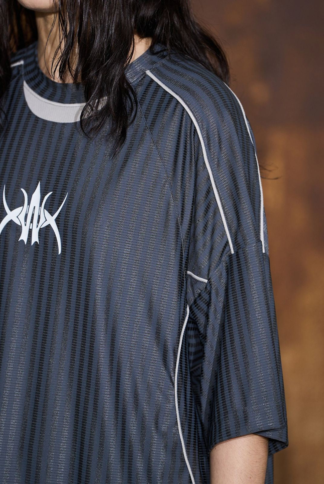 BLINDNOPLAN Cooling Striped Jersey in Gray - On Model