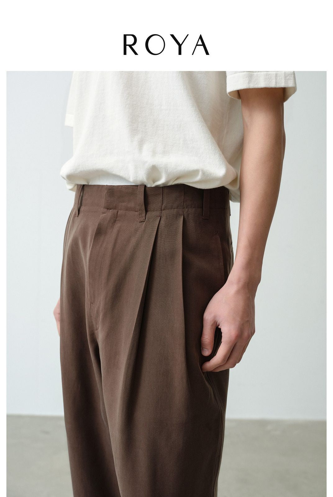 ROYA Double Pleated Tencel Linen Trousers in Coffee - On Model