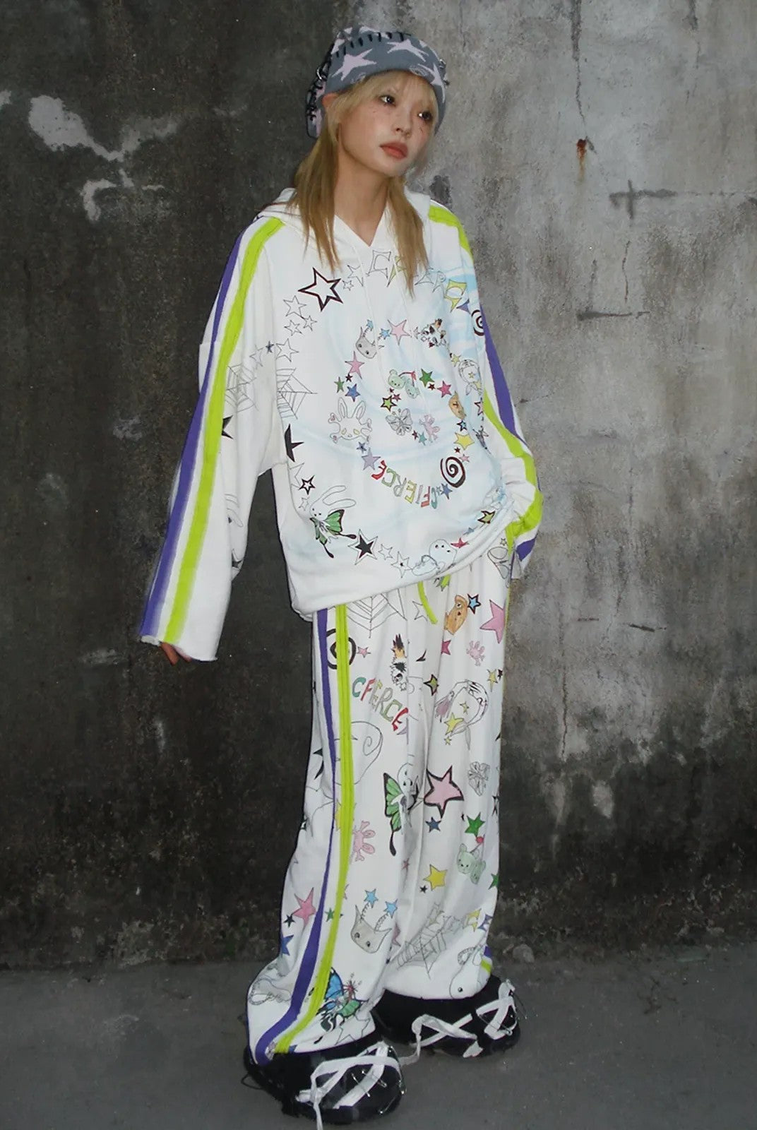 CFIERCE Graffiti Print Wide Leg Sweatpants in White - On Model