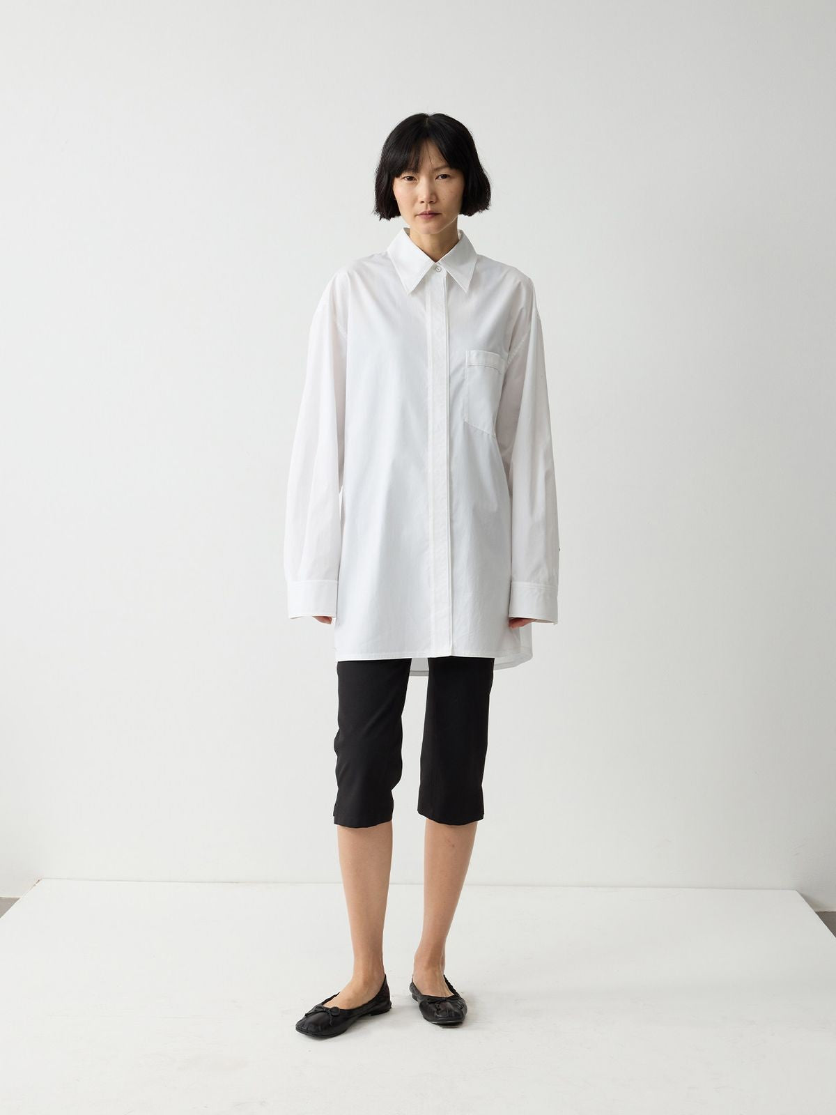 RandomPiece Micro Wrinkle Cropped Equestrian Pants in Black - On Model