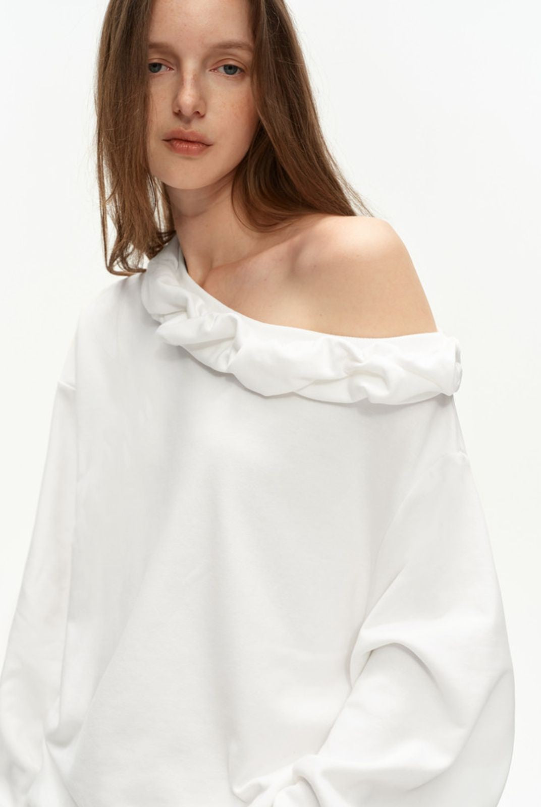 PUKI Twisted Trim Off Shoulder Sweatshirt in White - On Model