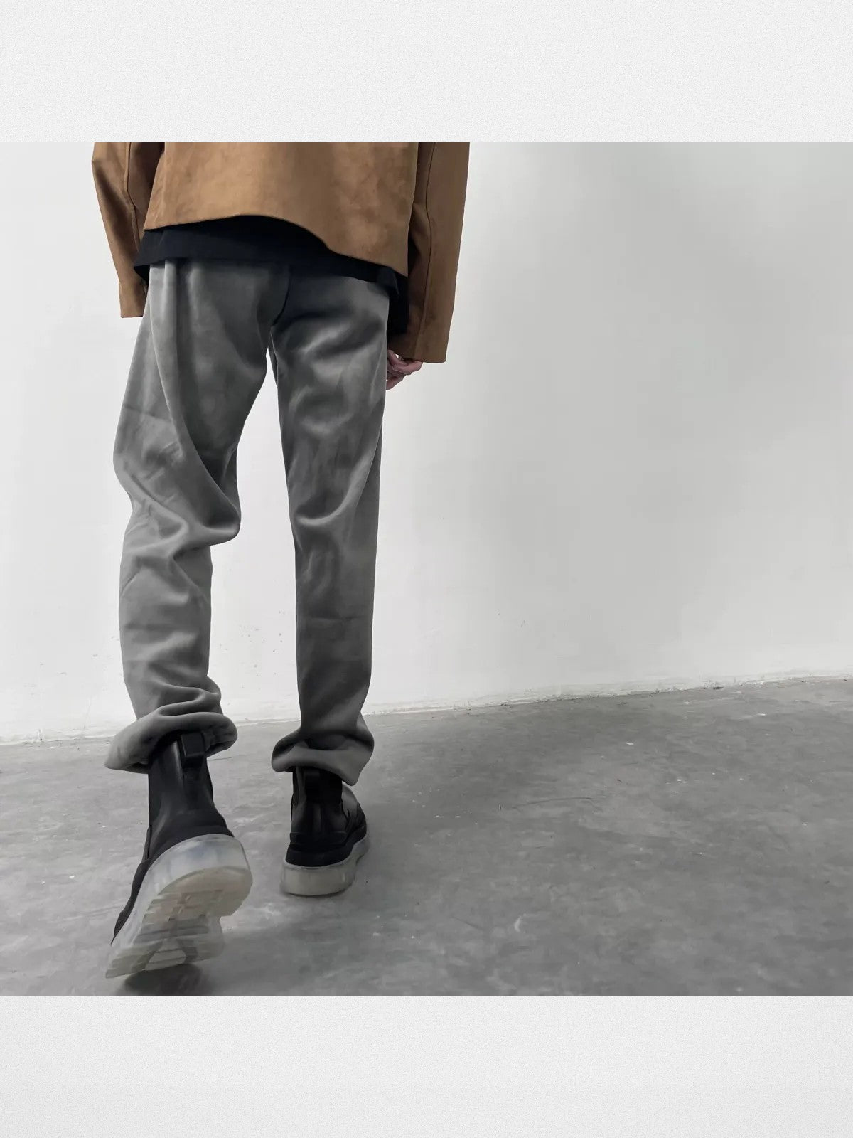 Roolrren Homme Heavyweight Silver Fox Fleece Joggers in Gray