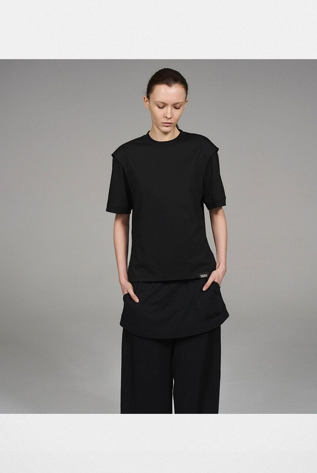 BLINDNOPLAN Structured Shoulder T Shirt in Black - On Model