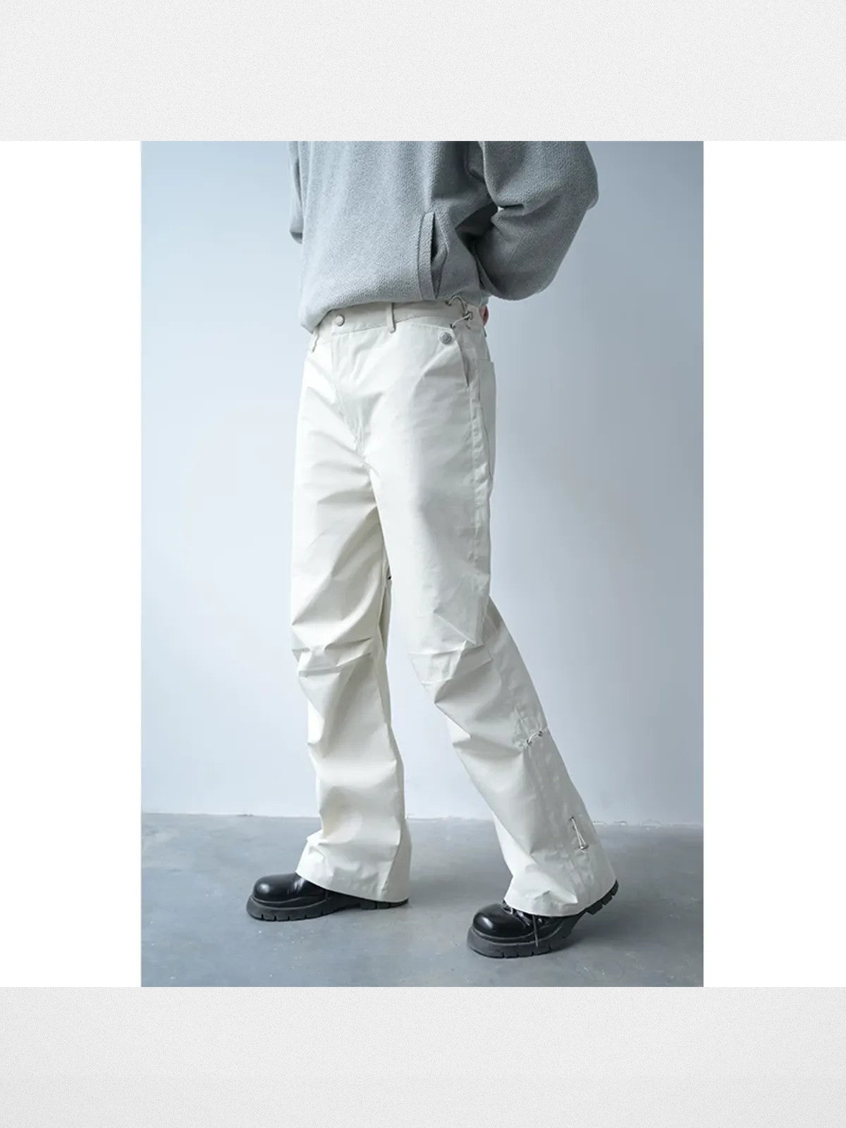 ROOLRREN Homme Waterproof Tech Parachute Pants in Cream - On Model