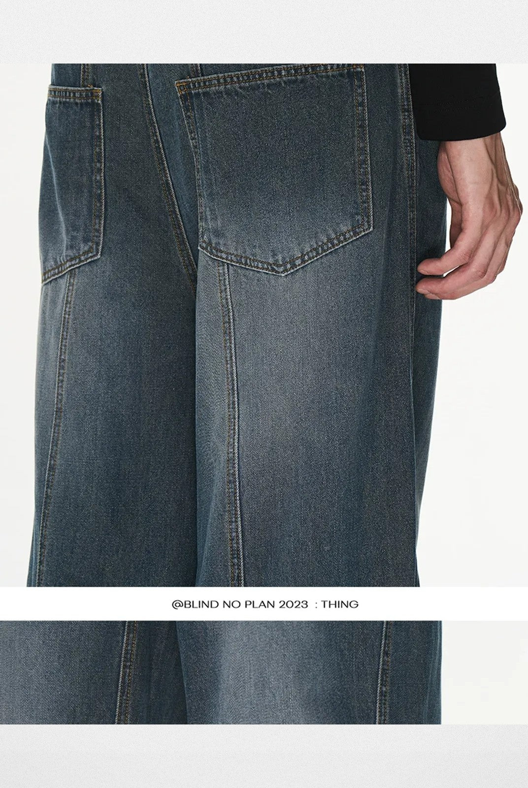 BLINDNOPLAN Distressed Pleated Knee Jeans in Blue