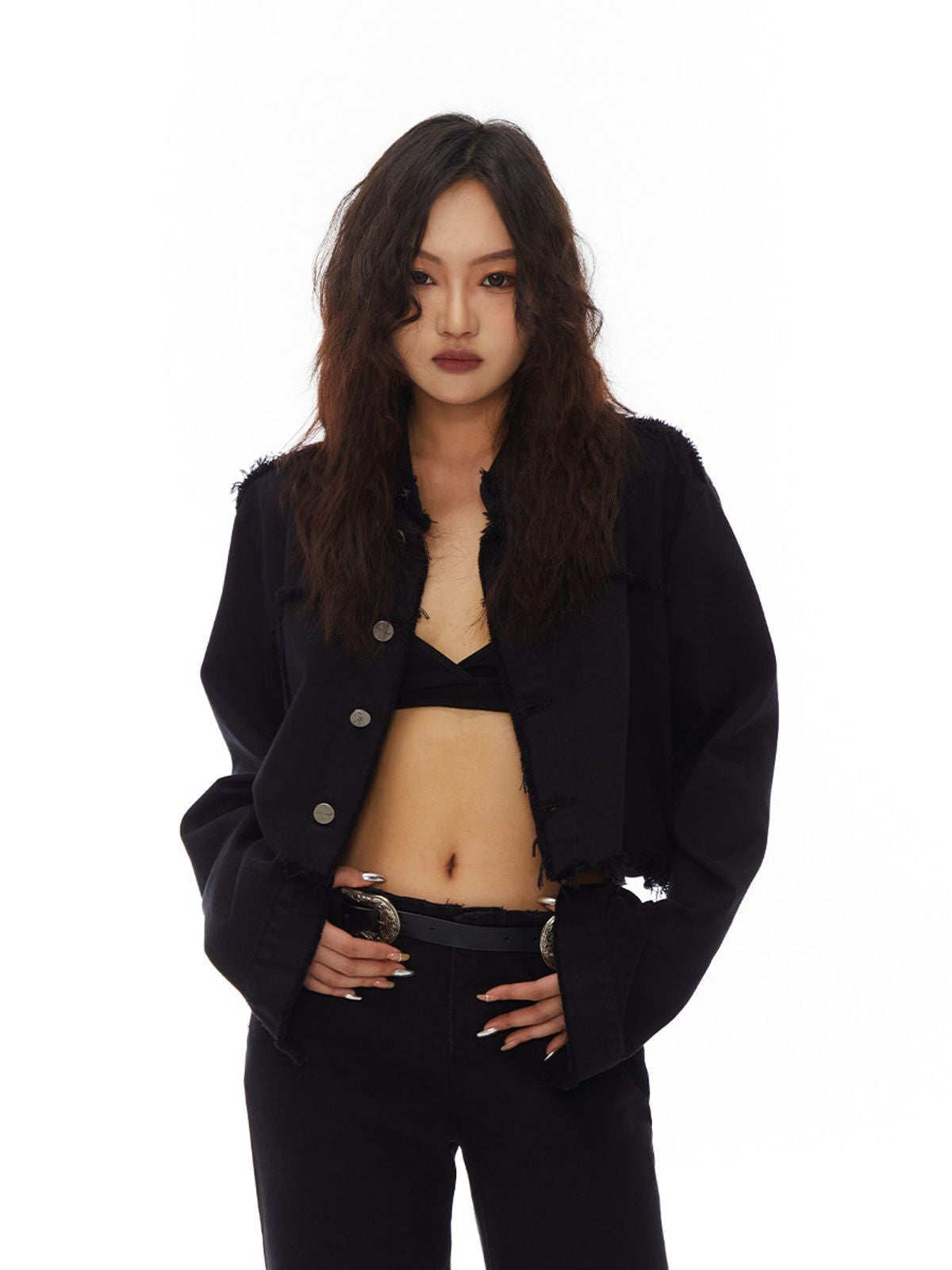 THELIGHT OFFICIAL Raw Hem Cropped Denim Jacket in Black - On Model