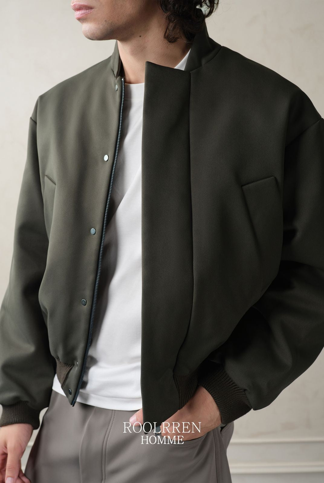 Roolrren Homme Thinsulate Padded Bomber Jacket in Green - On Model