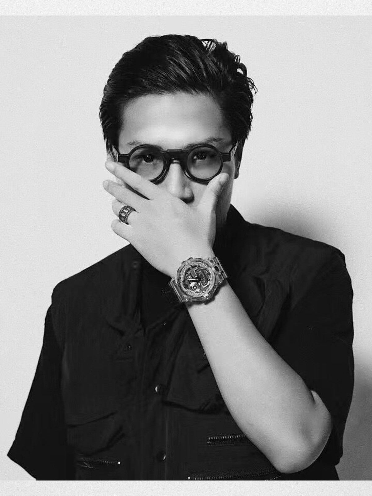 FUTURE UPDATE Deconstructed Round Frame Sunglasses in Green - On Male Model