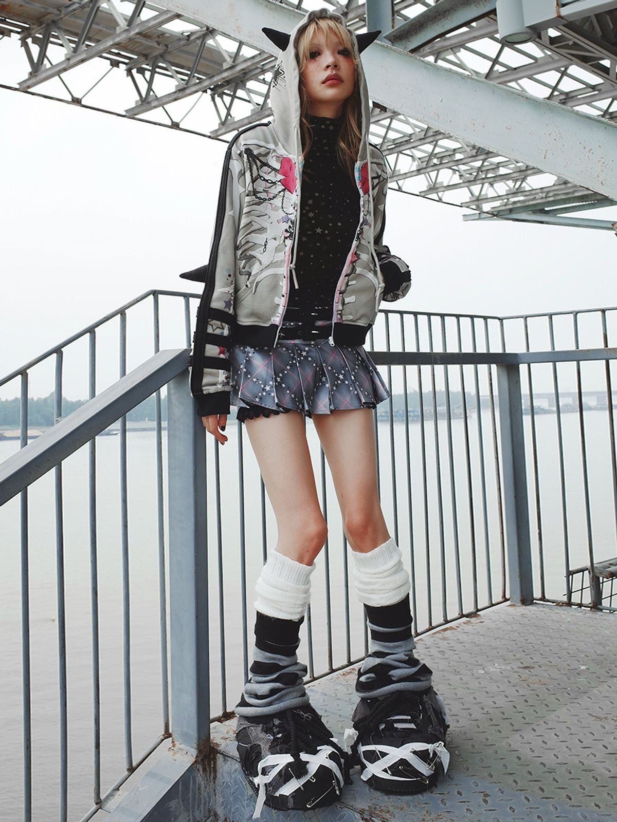 CFIERCE Bow Skull Horned Zip Hoodie in Gray - On Model