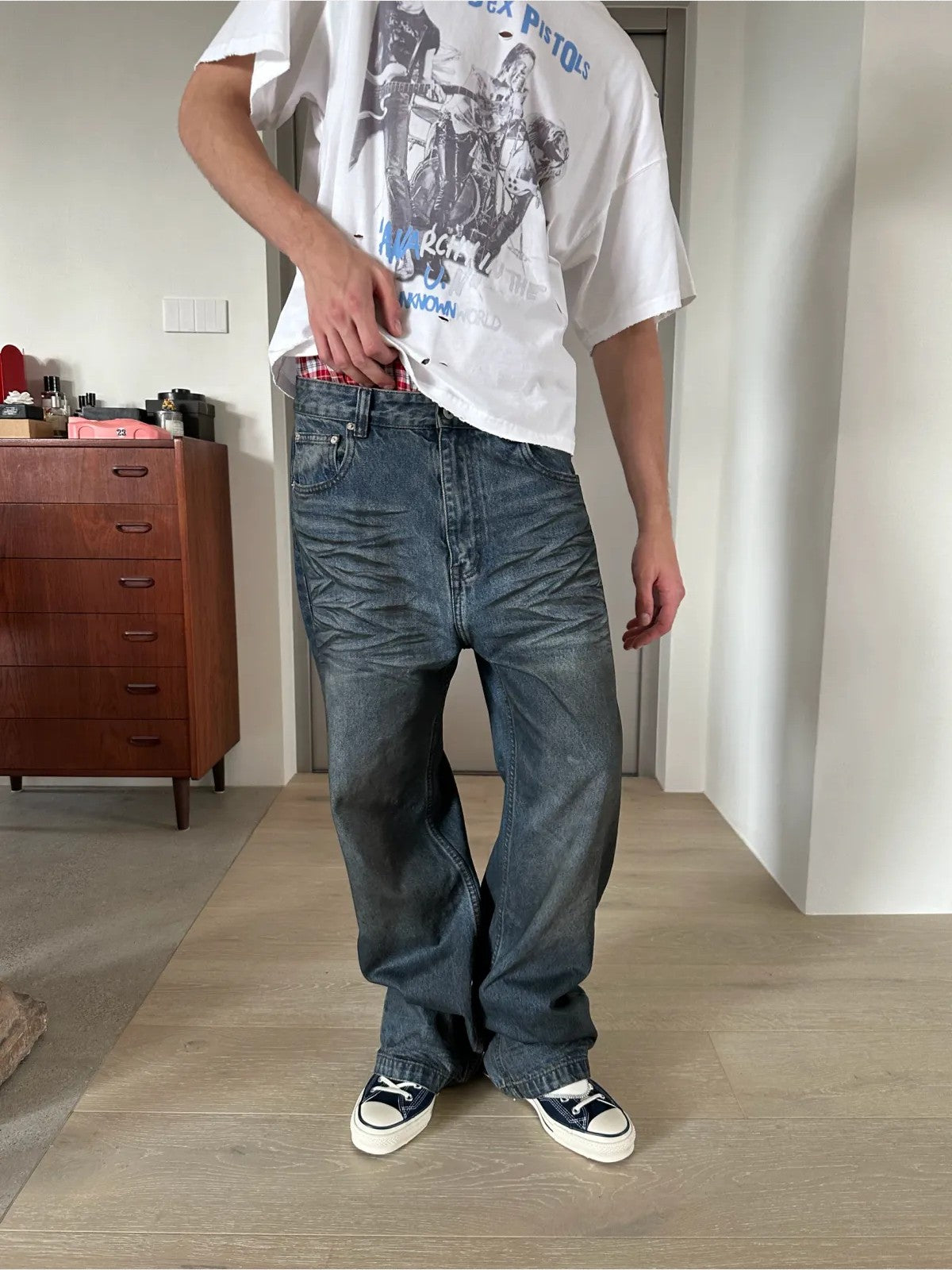 UNKNOWNWORLD Oil Stain Mud Dye Straight Jeans in Blue - On Model