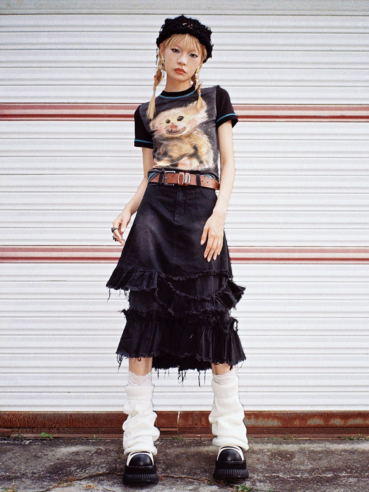 CFIERCE Little Bear Print Contrast Stitch Tee in Black - On Model