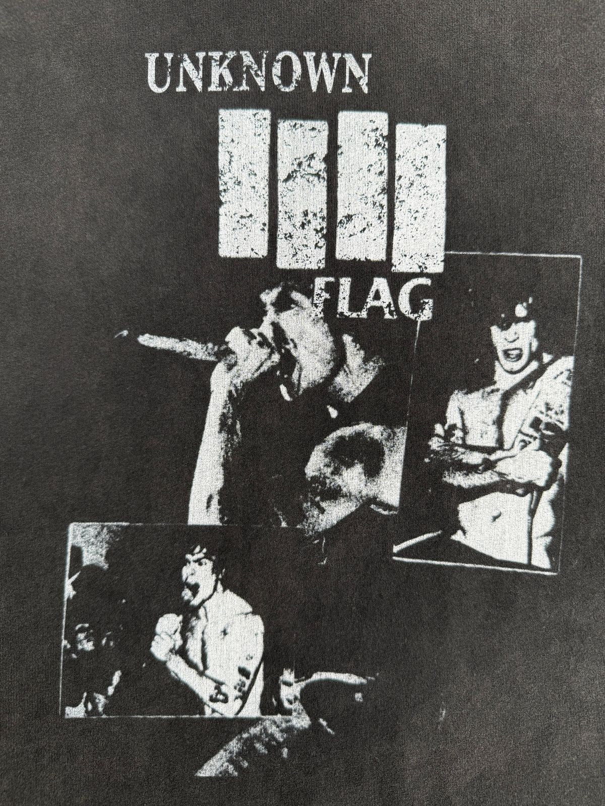 UNKNOWNWORLD Sun Faded Distressed Flag Print T Shirt in Black - Detail