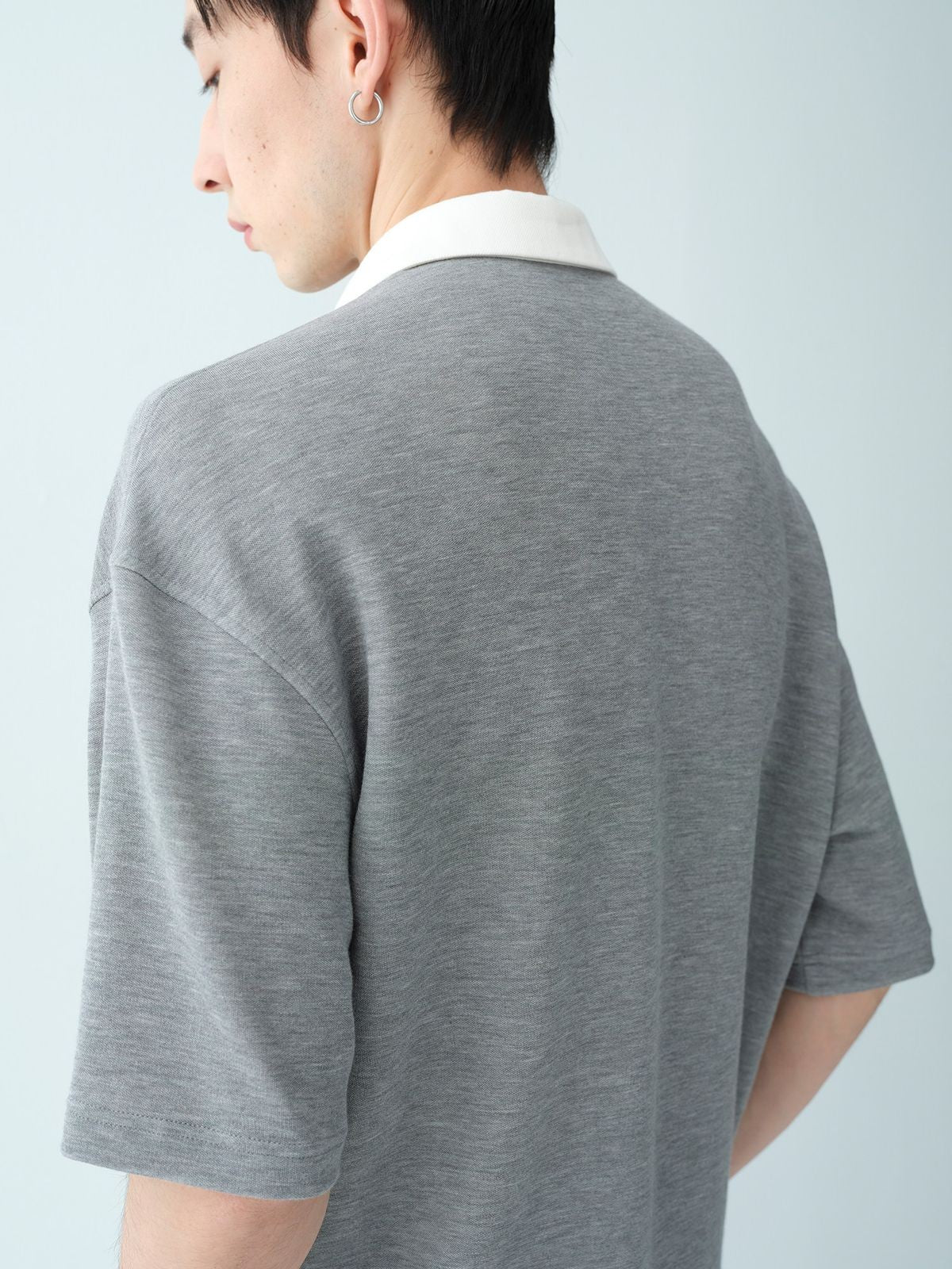 ROYA Contrast Collar Lyocell Wool Polo in Gray - On Model