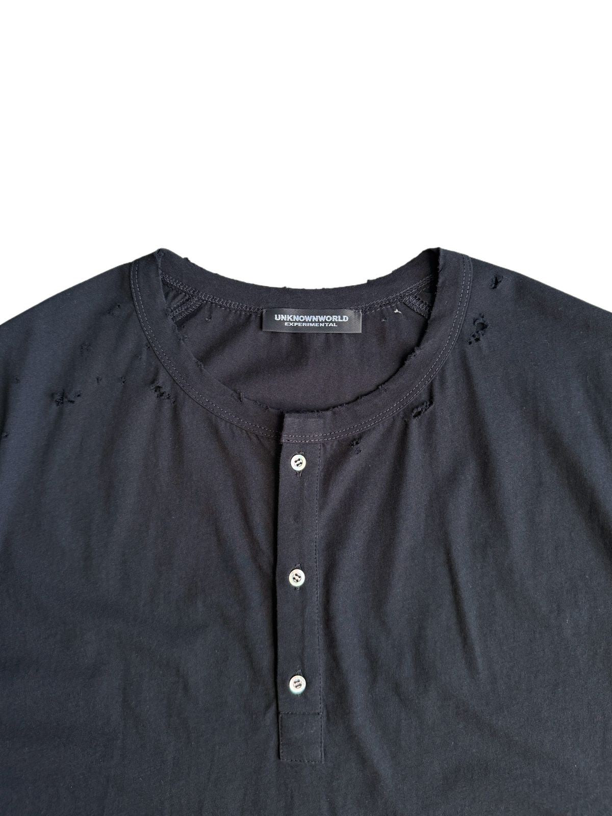 UNKNOWNWORLD Distressed Cotton Henley T Shirt in Black - Detail