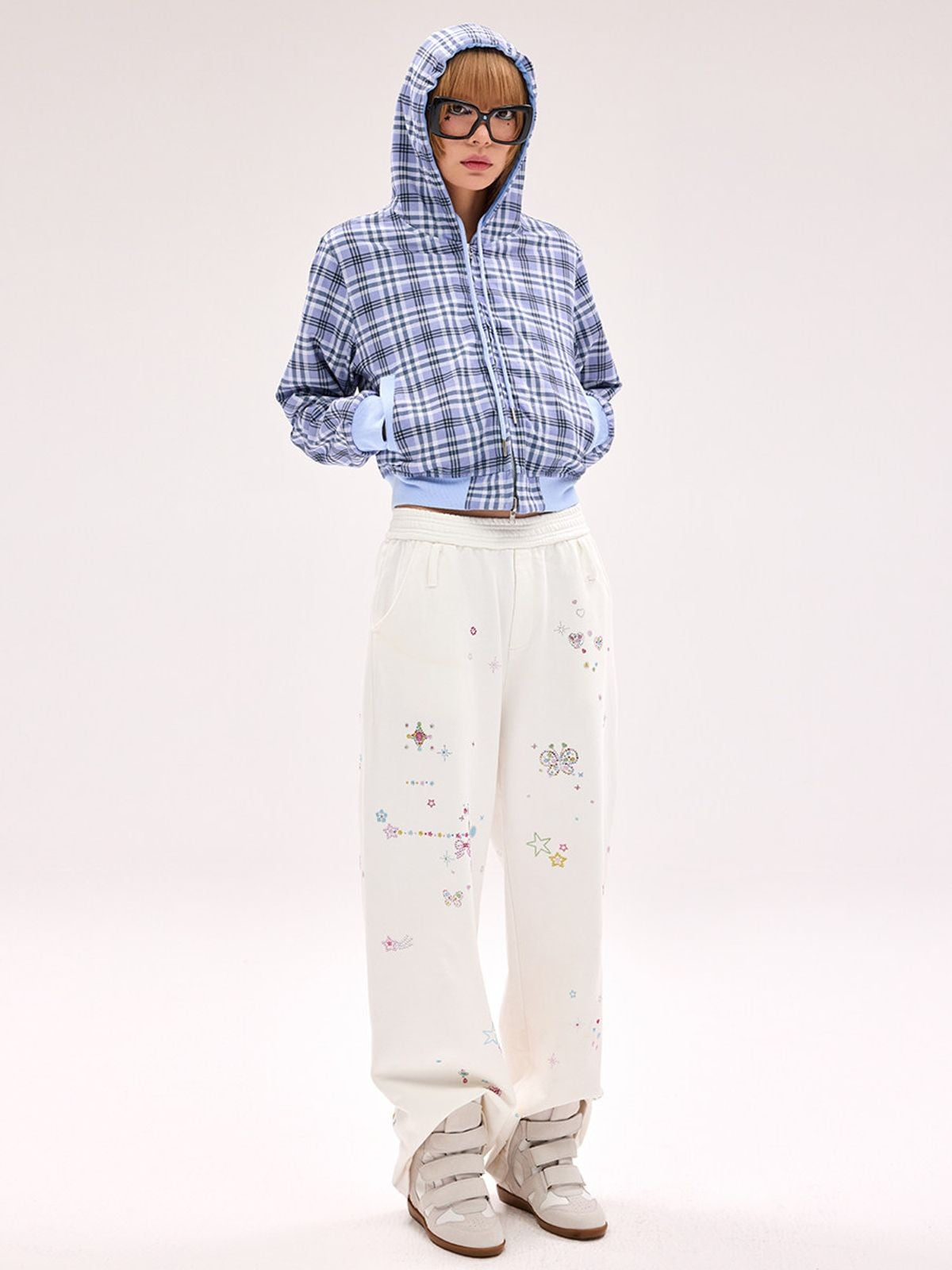 CFIERCE Reversible Cat Graphic Hoodie in Blue - On Female Model