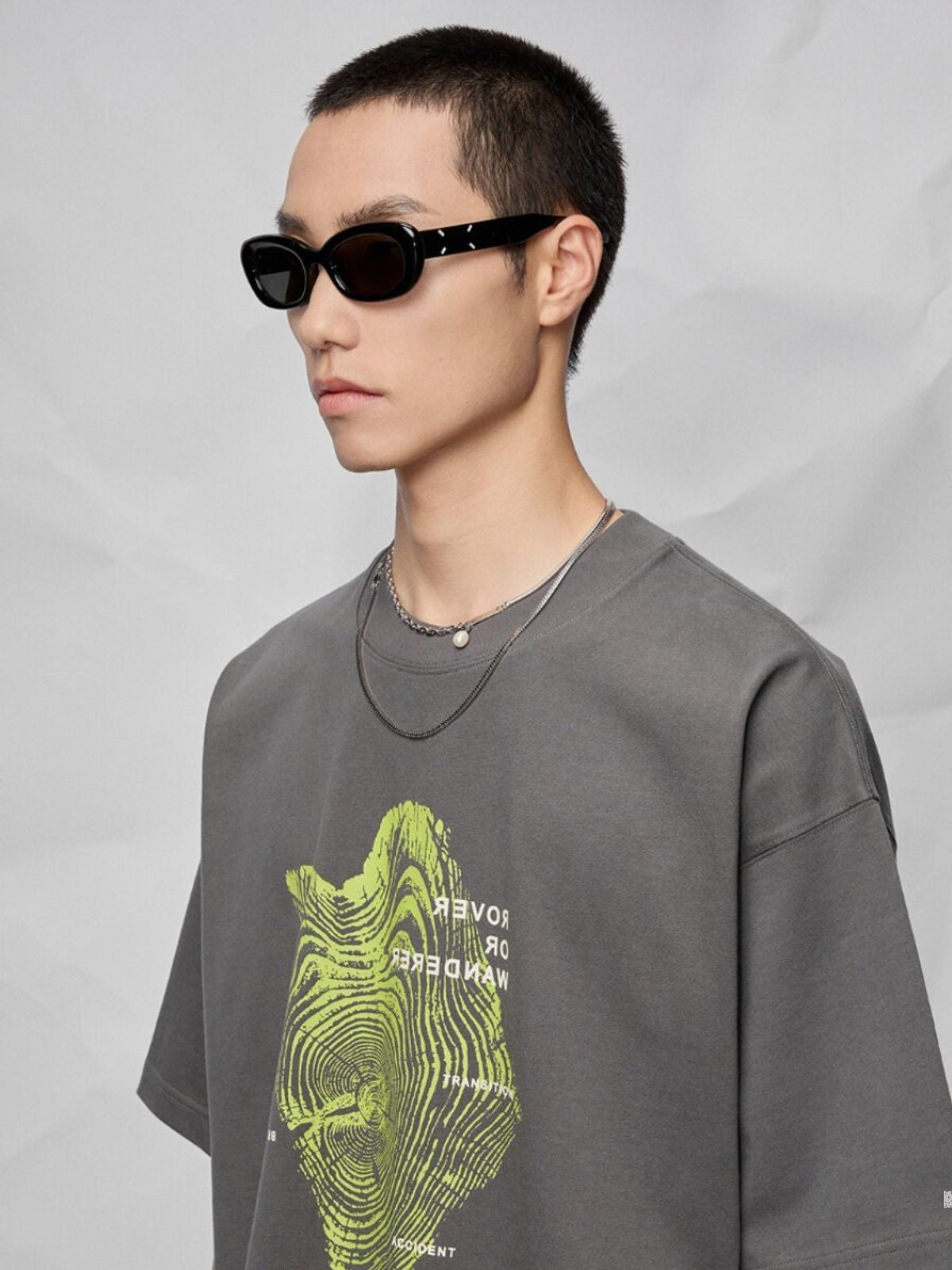 NANS 300g Cotton Graphic T Shirt in Gray - On Model