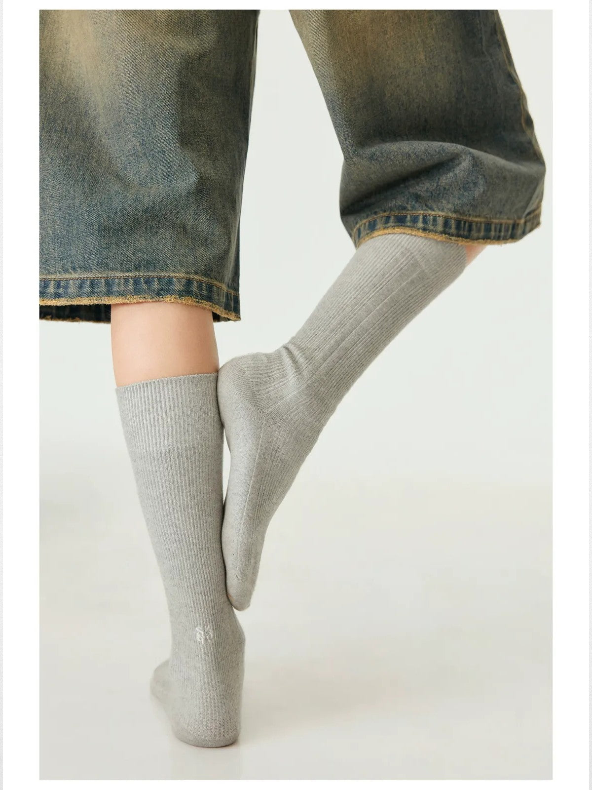 Simple Project Irregular Ribbed Crew Socks in Gray - On Model