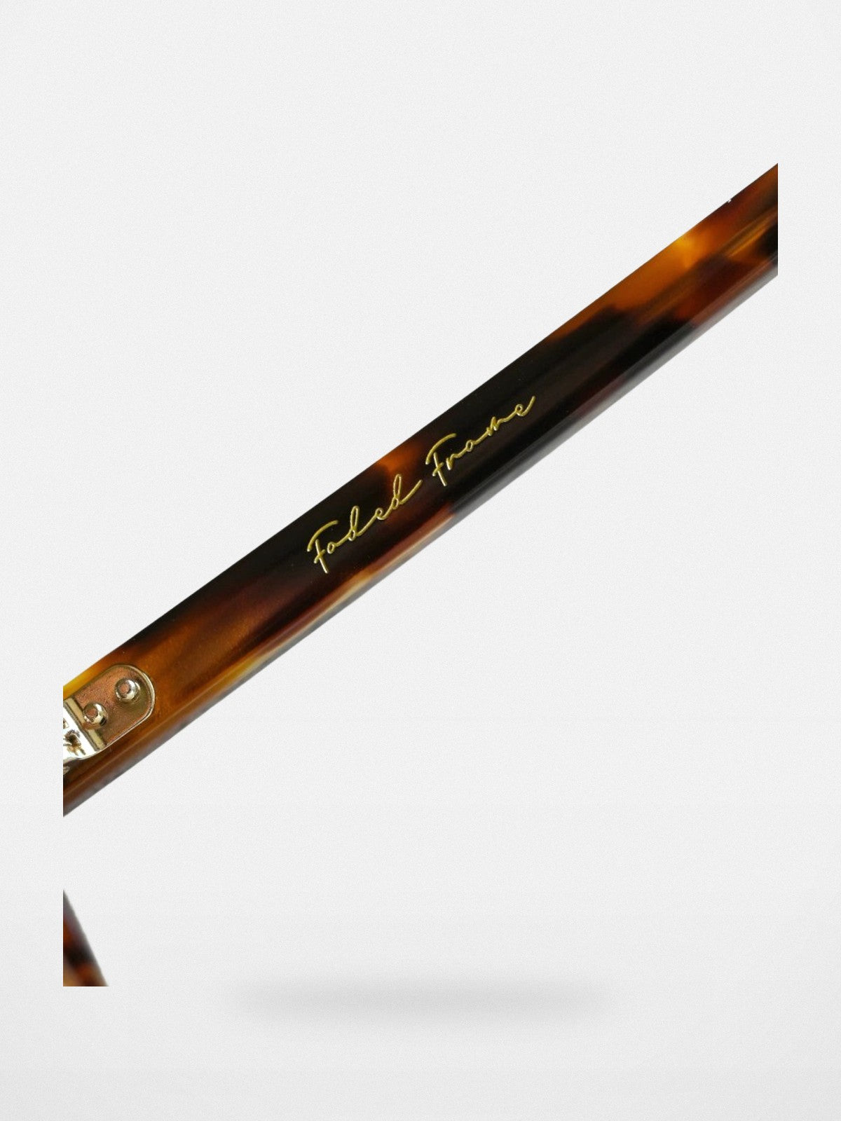 FUTURE UPDATE Mother of Pearl Oval Glasses in Brown - Detail