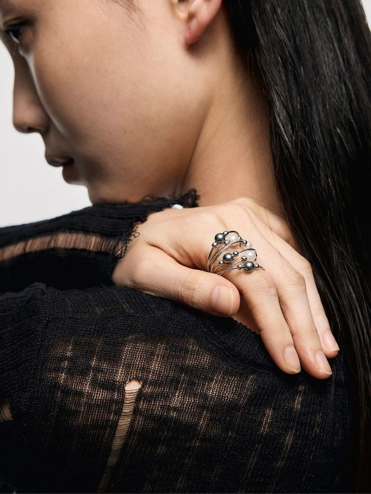 BLACKHEAD Entwined Pearl Steel Ring in Silver - On Model
