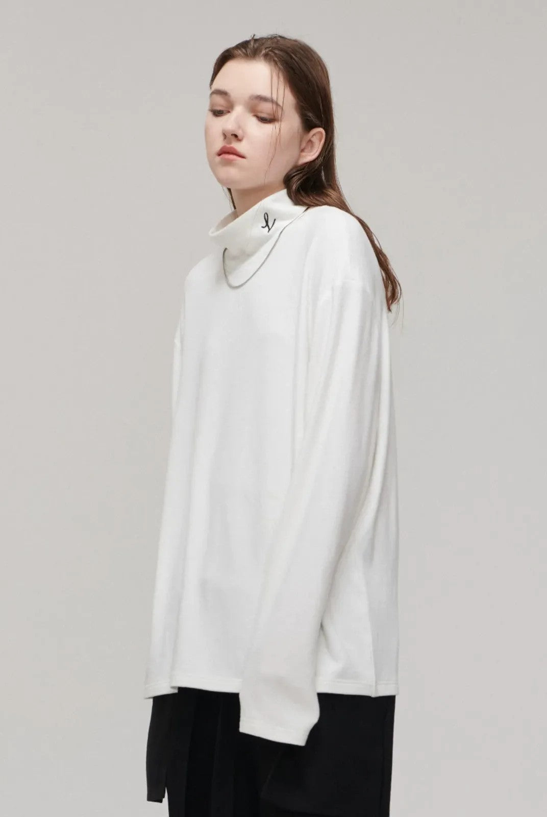 LOSTCTRL Embroidered Mock Neck Base Layer in Black