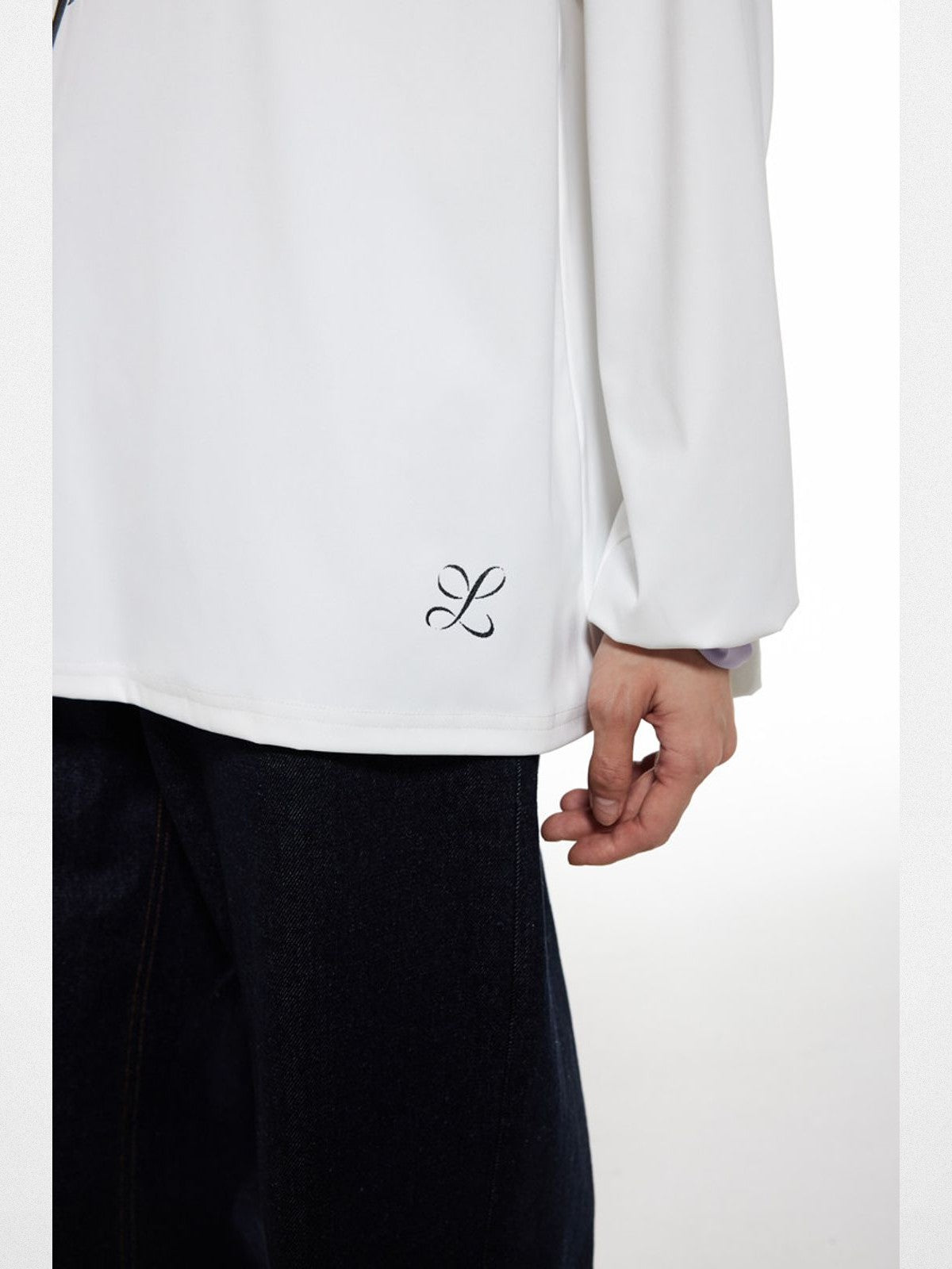 THELIGHT OFFICIAL Distressed Color Block Polo Jersey in White - On Model