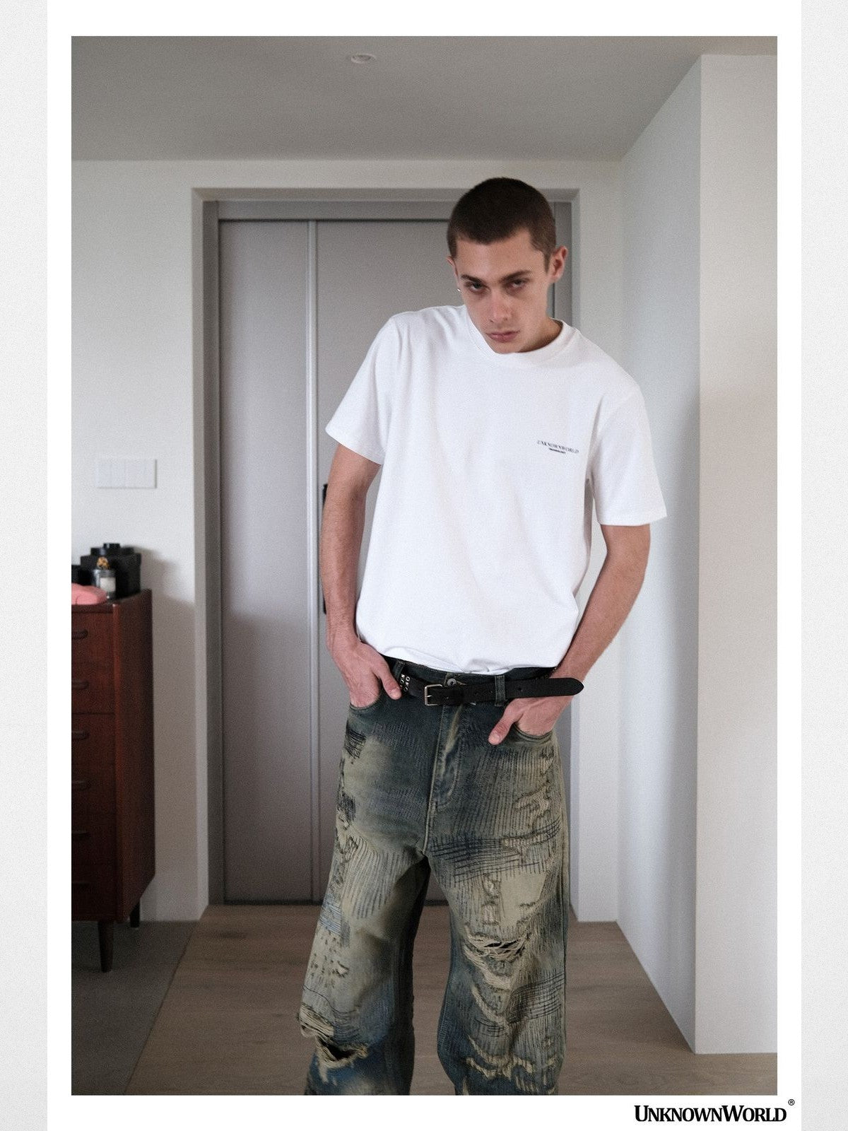 UNKNOWNWORLD Small Logo Cotton T Shirt in White - On Model