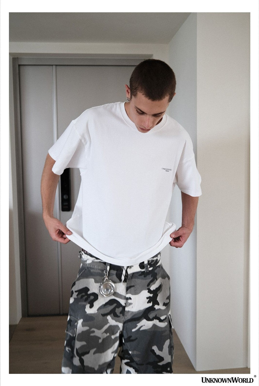 UNKNOWNWORLD Small Logo Cotton T Shirt in White