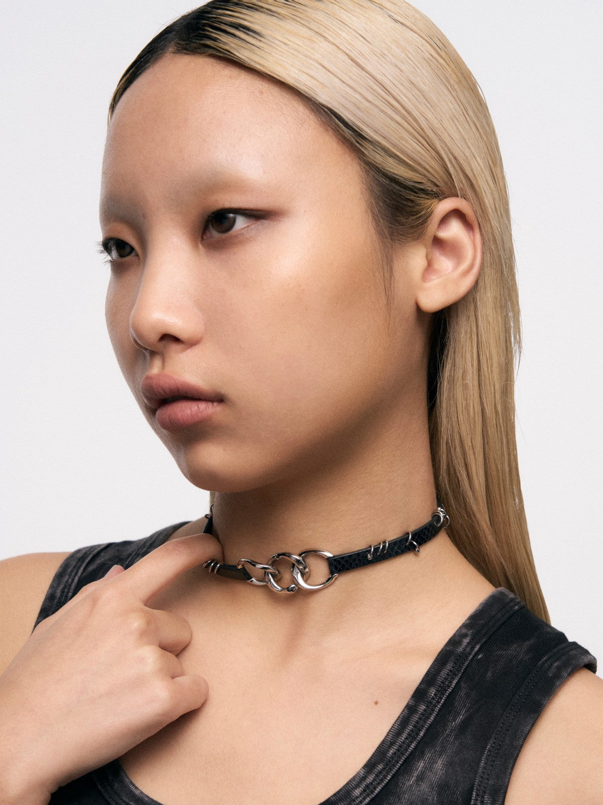 BLACKHEAD Three Snakes Piercing Choker in Black - On Model