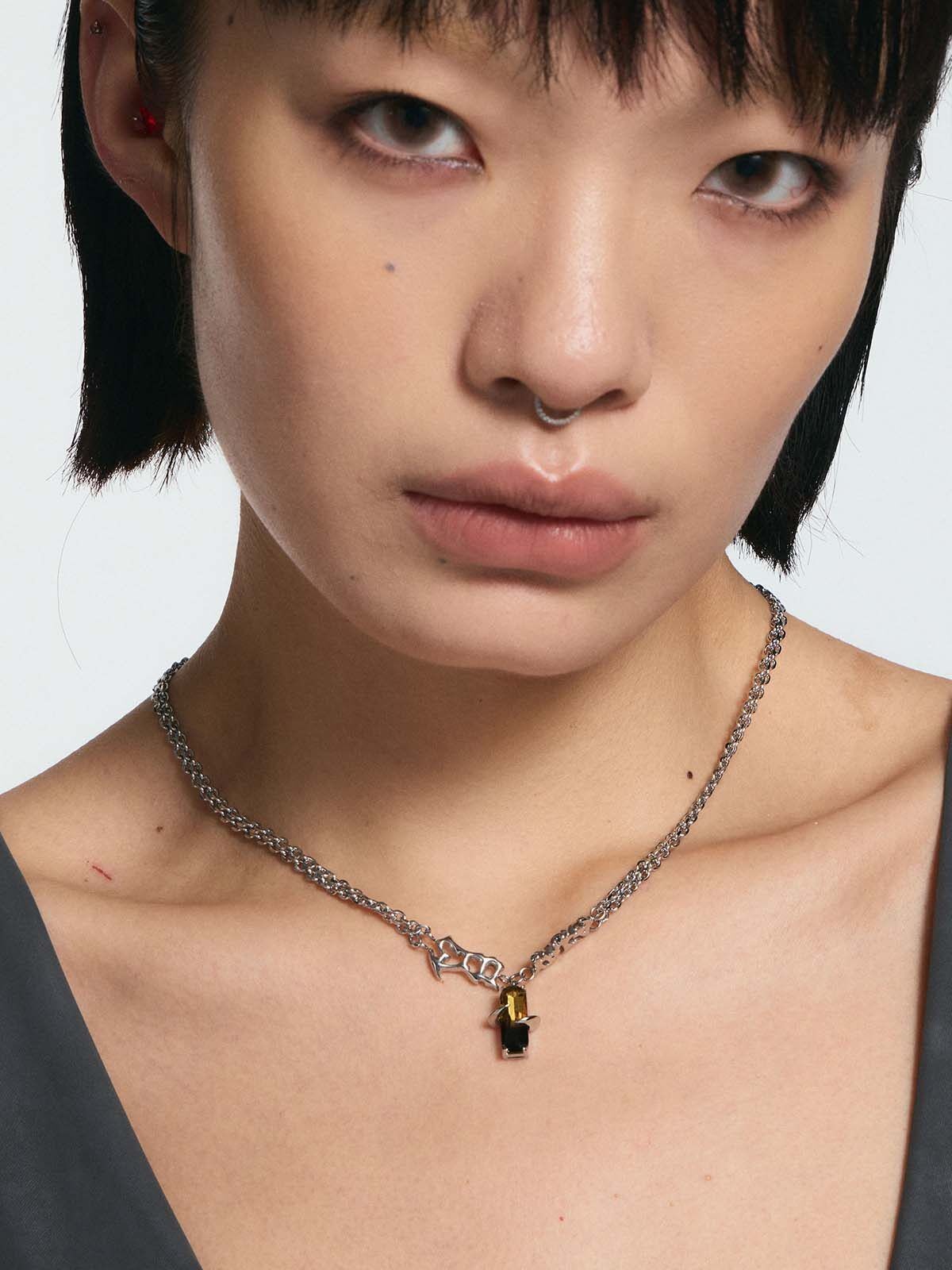Blackhead Vinyl Wave Gradient Necklace in Silver - On Model
