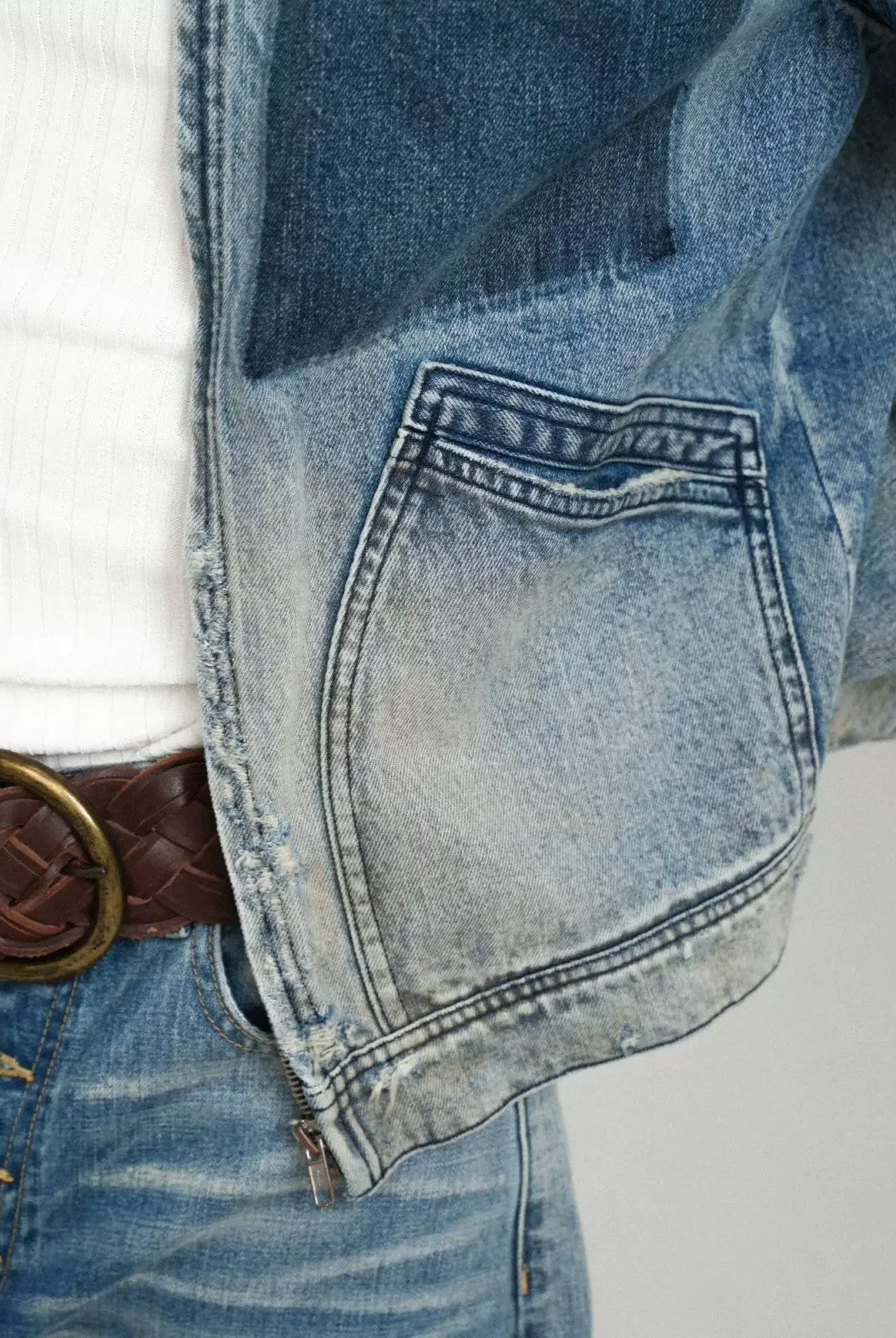 Retro 21 Gradient Distressed Denim Zip Jacket in Blue - On Model