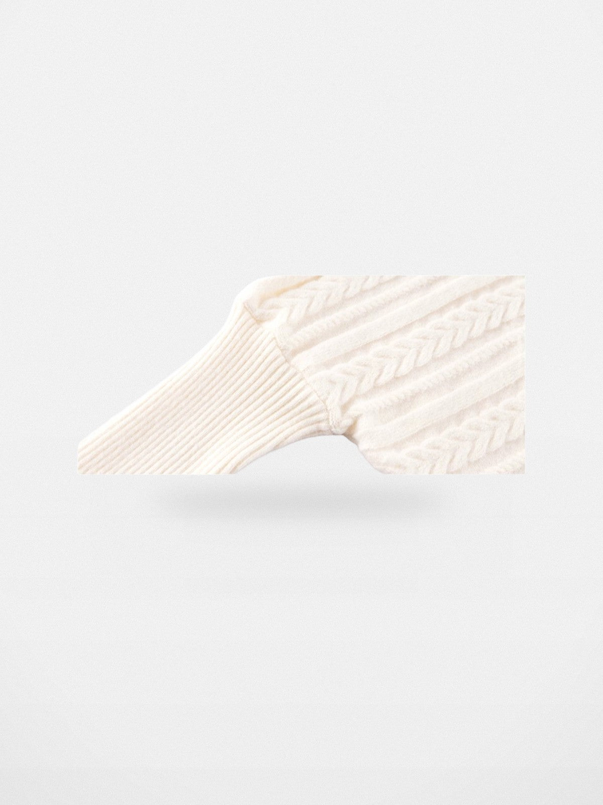 Ariseism Diagonal Cable High Neck Sweater in White - Detail