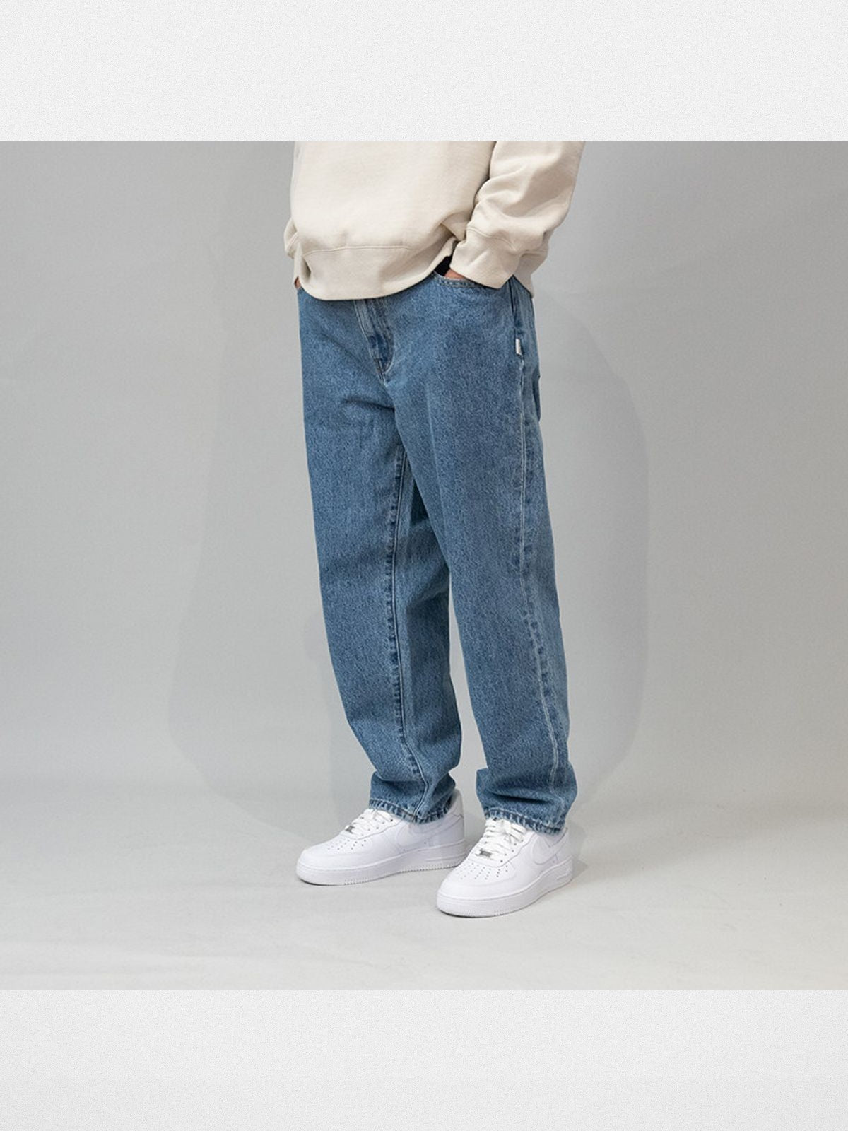 Soda Baggy Tapered Washed Jeans in Denim - On Model