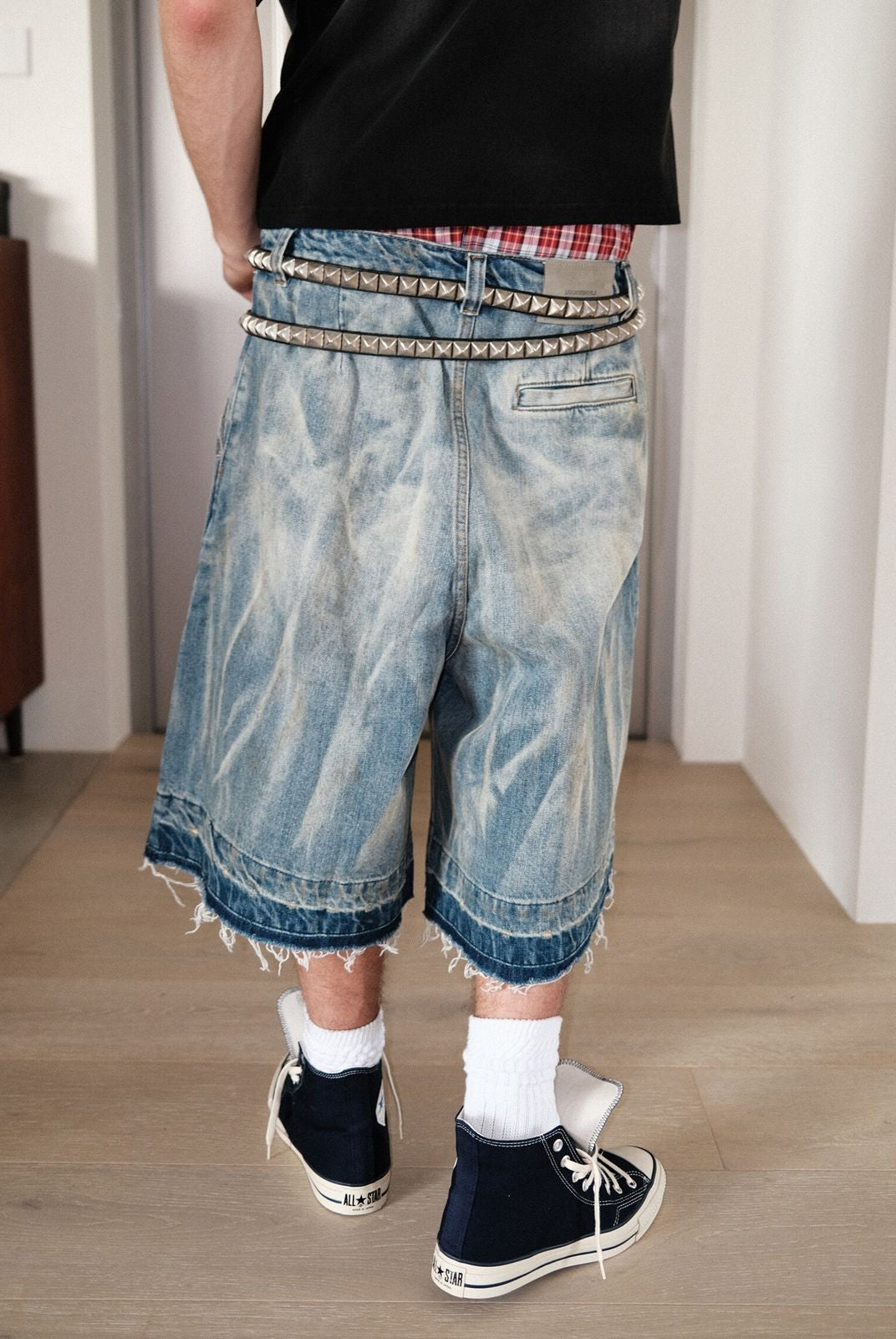 UNKNOWNWORLD Distressed Wash Baggy Shorts in Blue - On Model