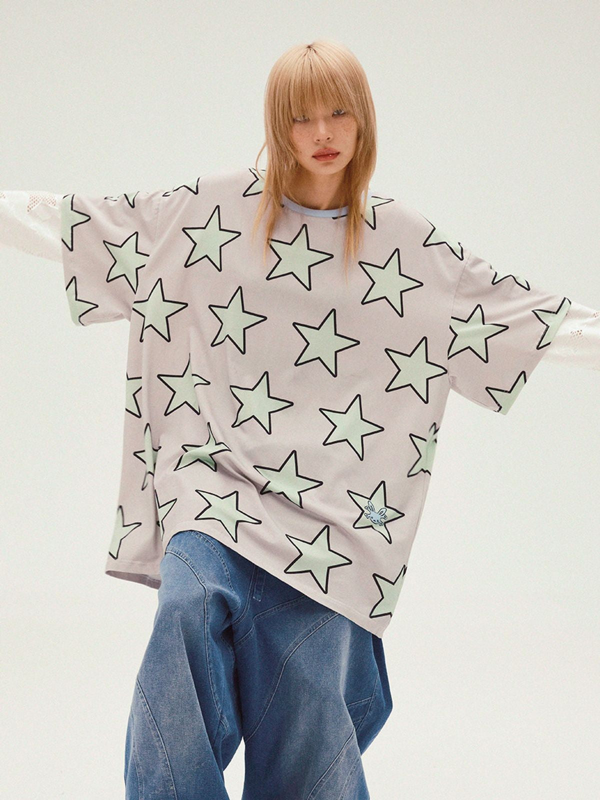 CFIERCE Oversized Star Print T Shirt in Beige - On Model