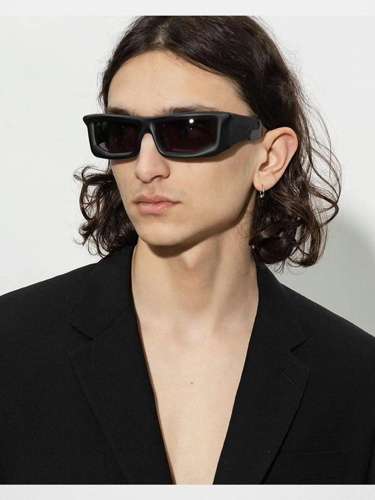 FUTURE UPDATE Chunky Y2K Square Sunglasses in Black - On Male Model