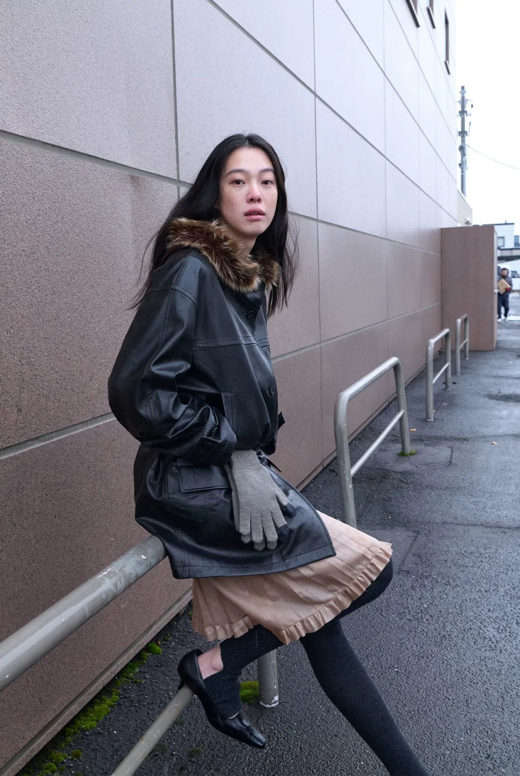 RandomPiece Irregular Pleated Ruffle Skirt in Black