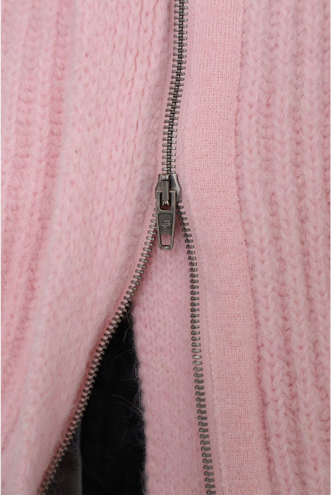 MasonPrince Ribbed Alpaca Blend Zip Cardigan in Pink - Detail